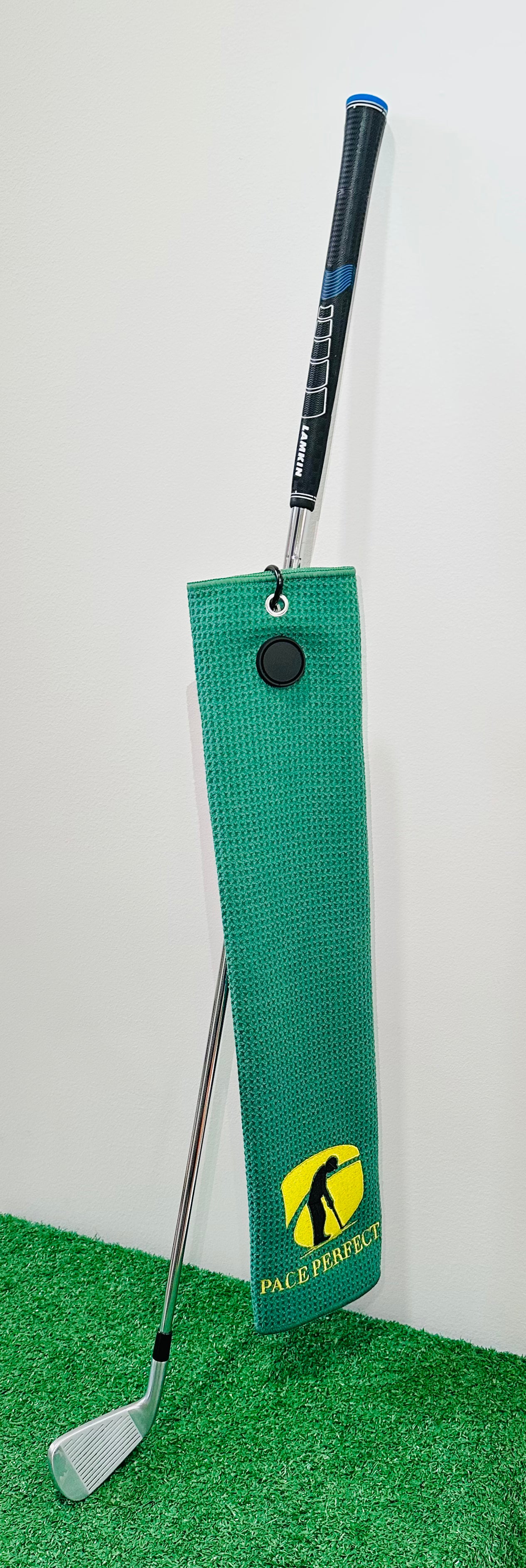 Pace Perfect™ Magnetic Microfiber Golf Towel
