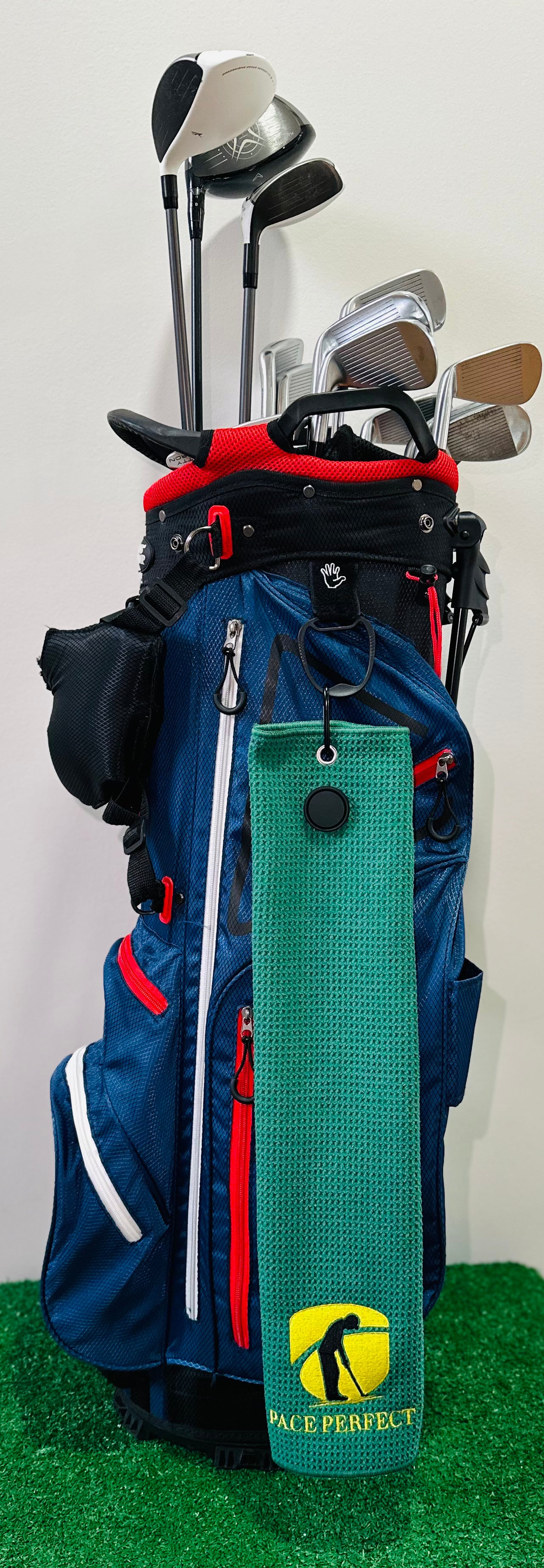 Pace Perfect™ Magnetic Microfiber Golf Towel